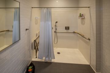 Walk in shower installation in Dallas
